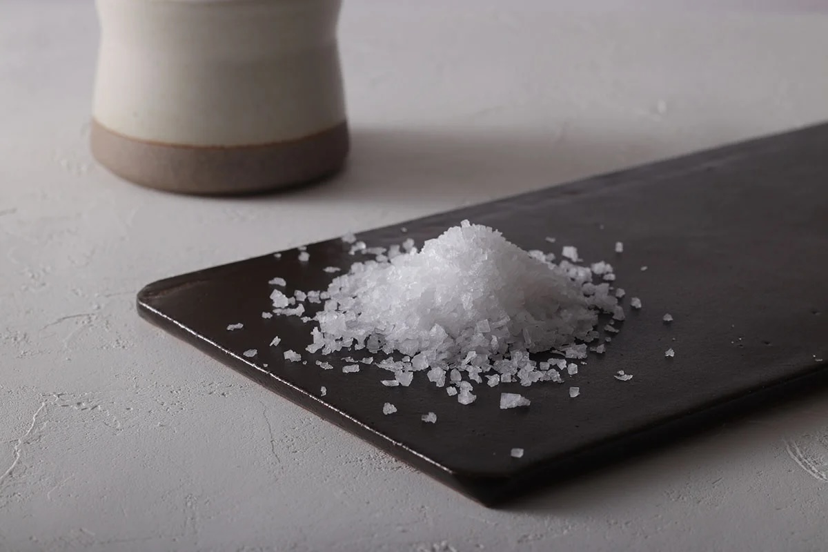 熱中症予防に塩が効果的！正しい塩分摂取の方法とは？